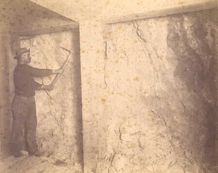 Mt Con 400 level East.  Showing two sets of ore in face timbered close to breast.  Ore 25 ft.